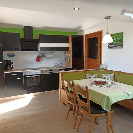 Apartment Schraedobler *